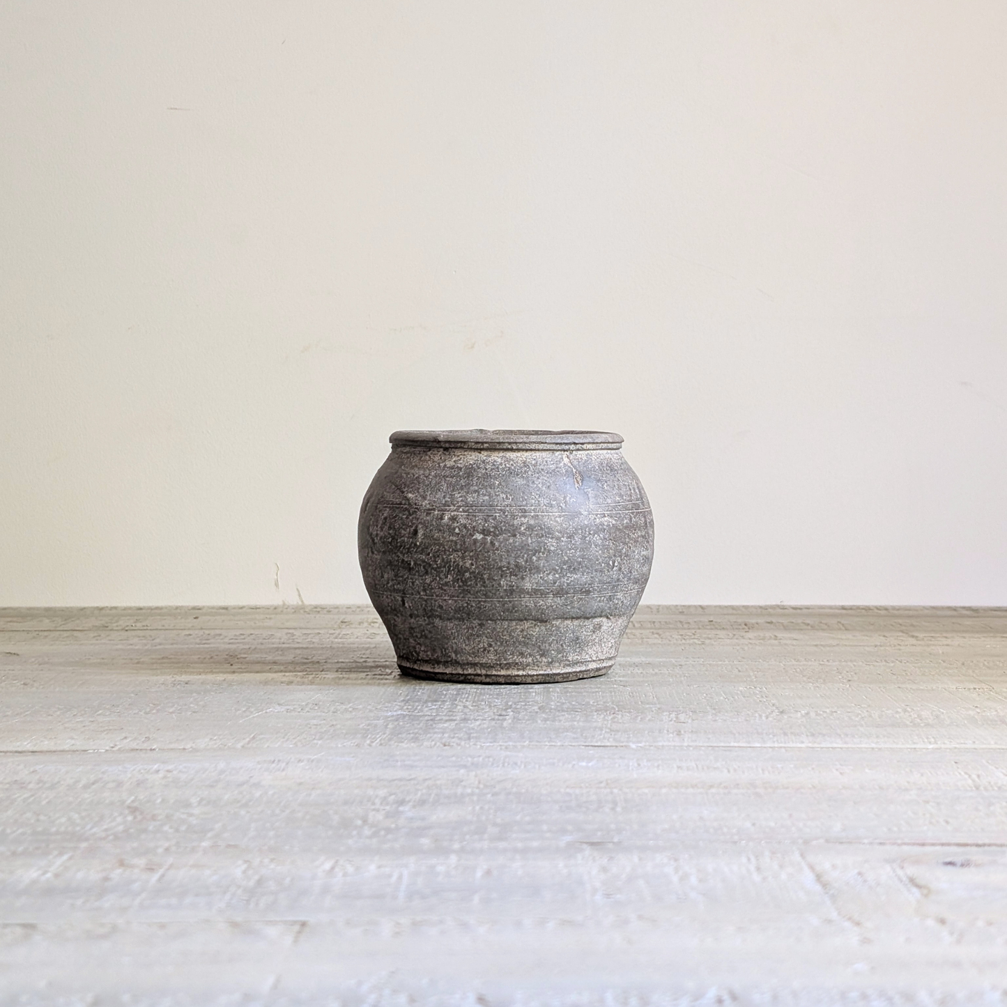Small Grey Pot 2