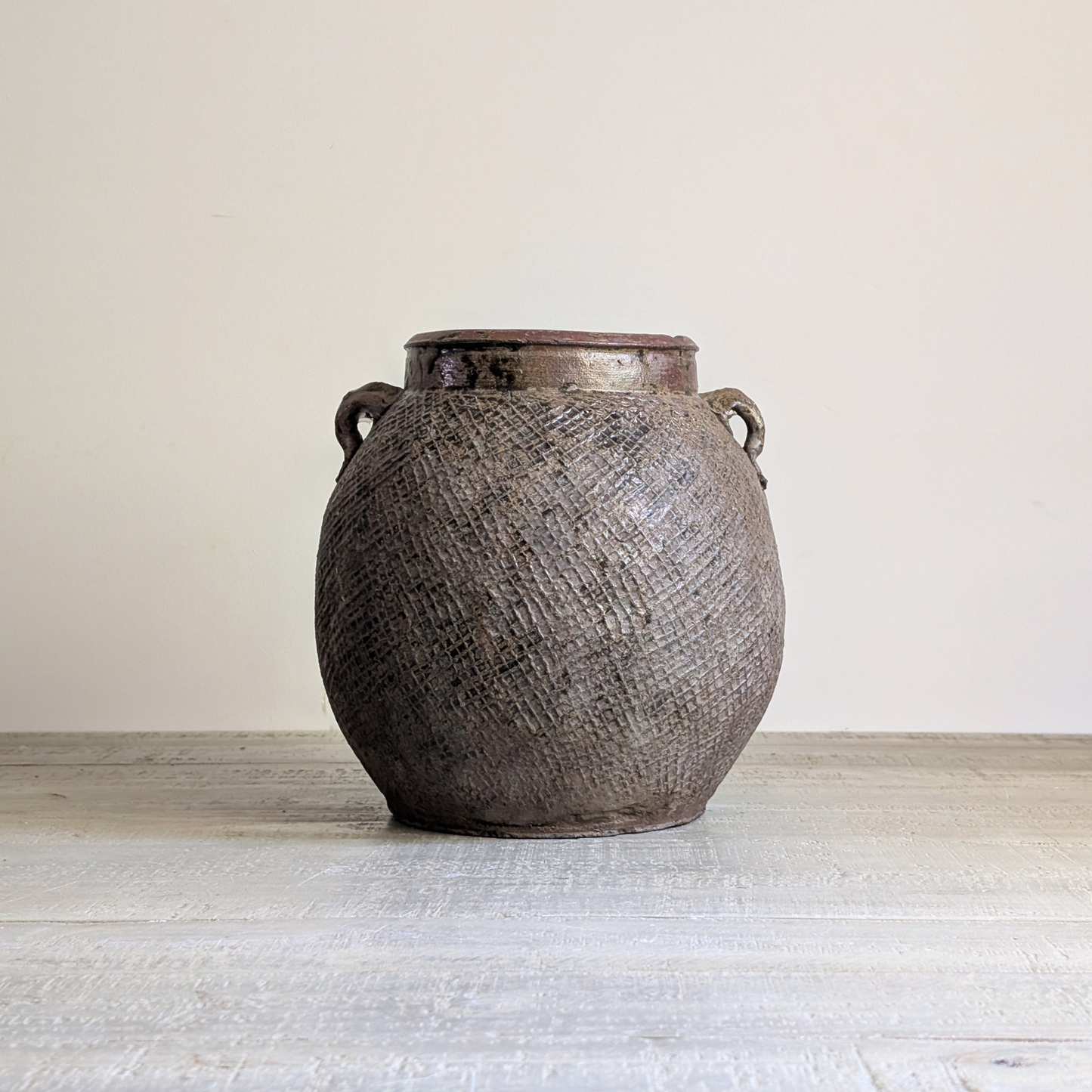 Large Yunnan Pot 1
