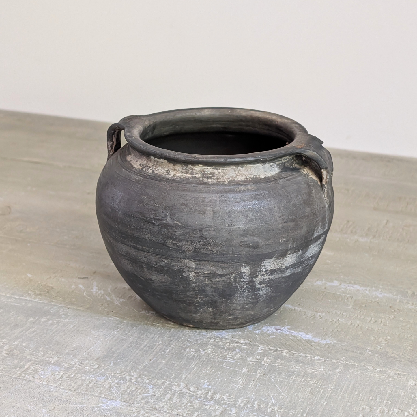 Small Charcoal Pot 2
