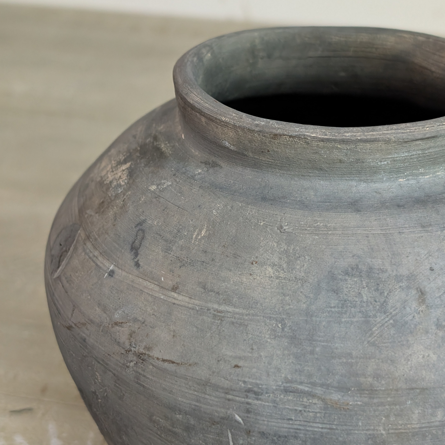 Small Grey Pot 2