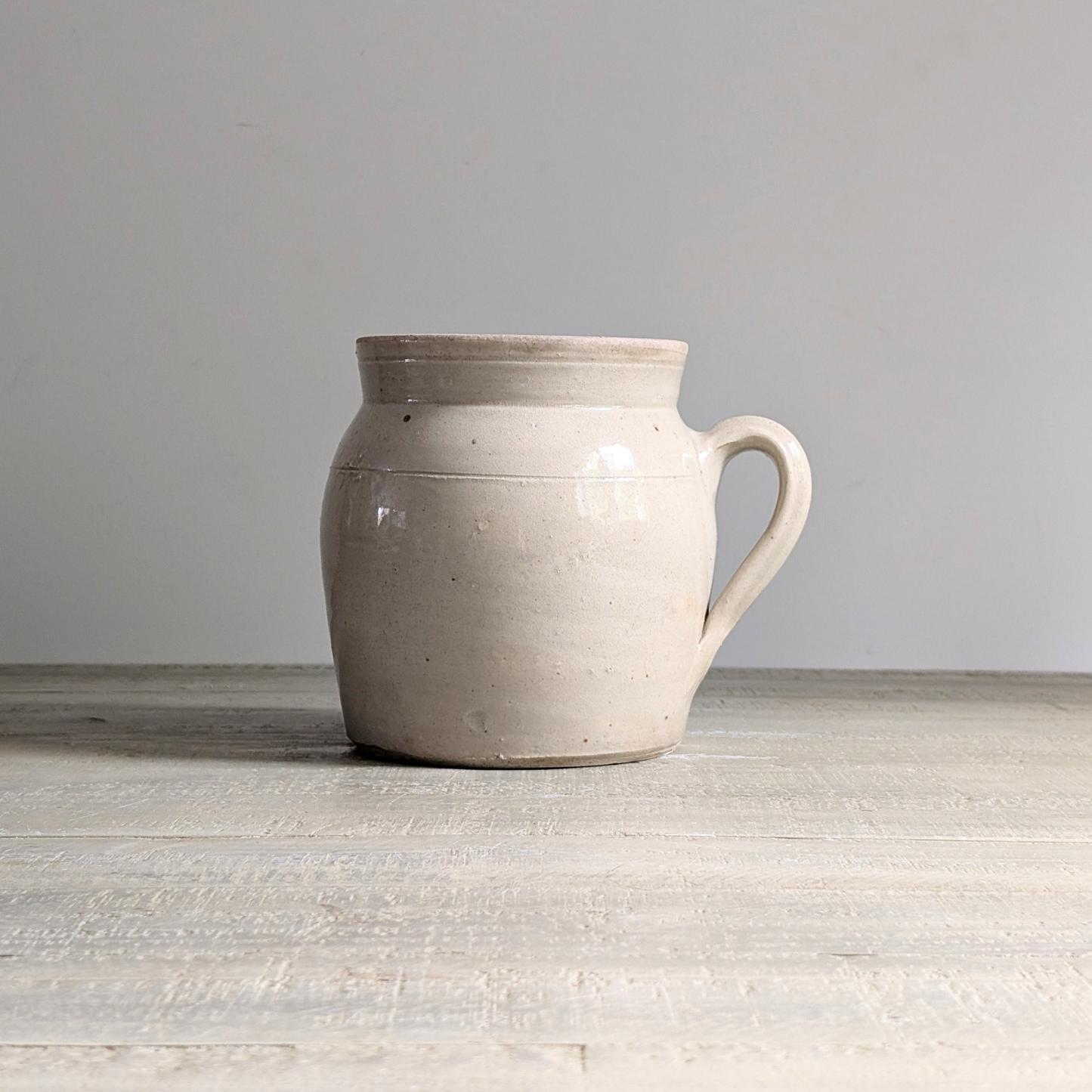 Cream Single Handle Pot 1