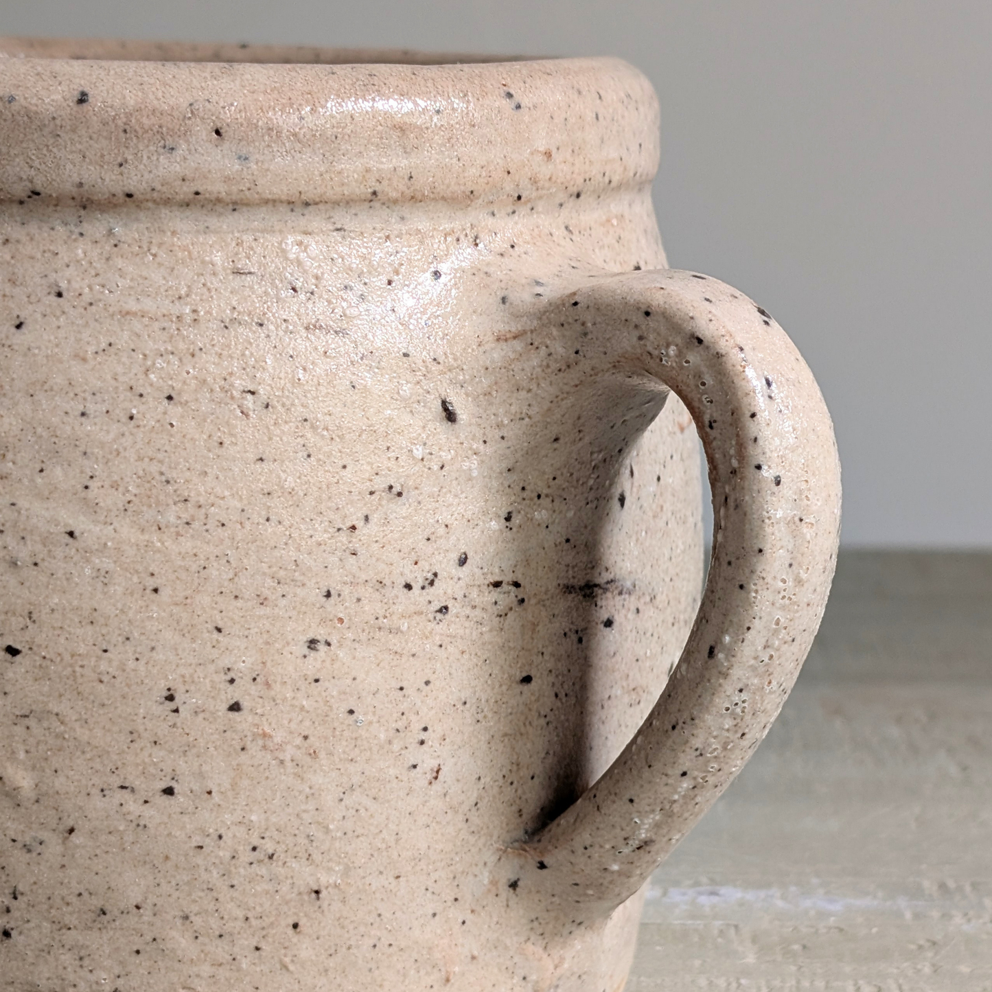 Cream Single Handle Pot 2