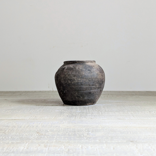 Small Charcoal Pot 1