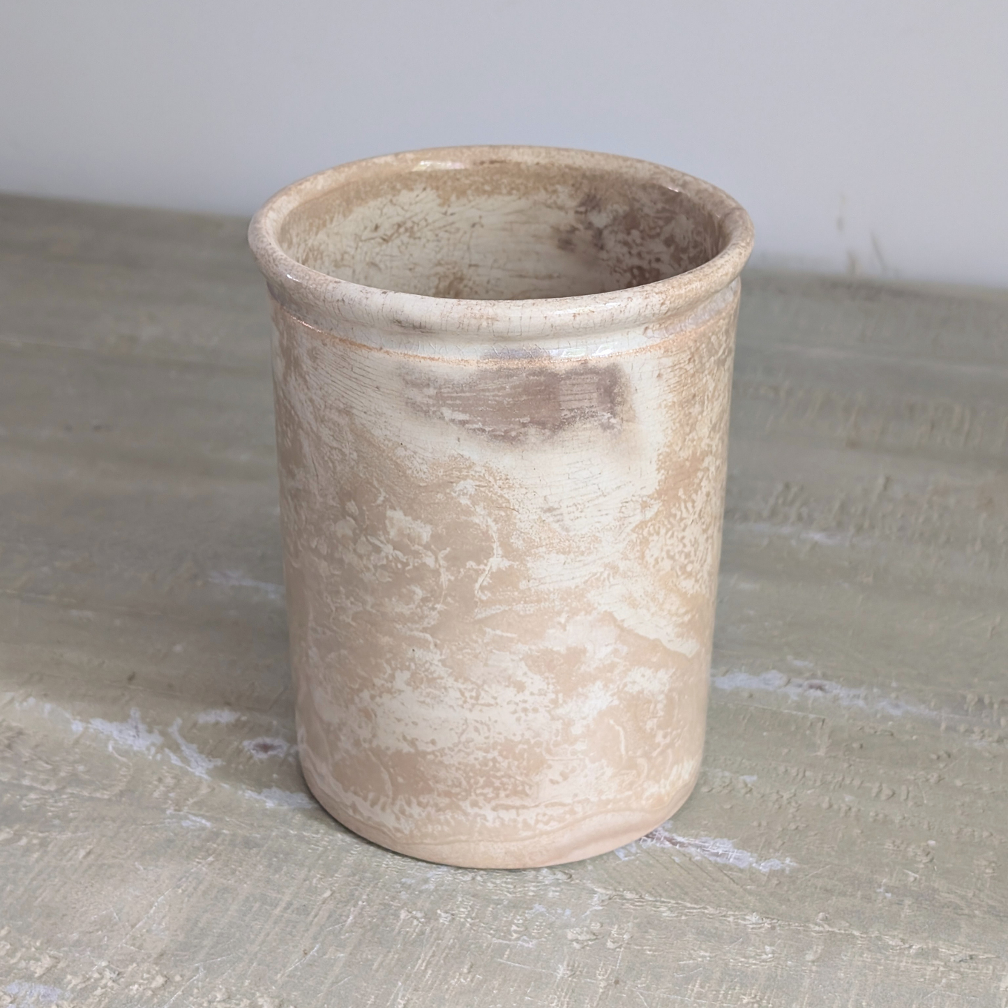 Mottled Pot