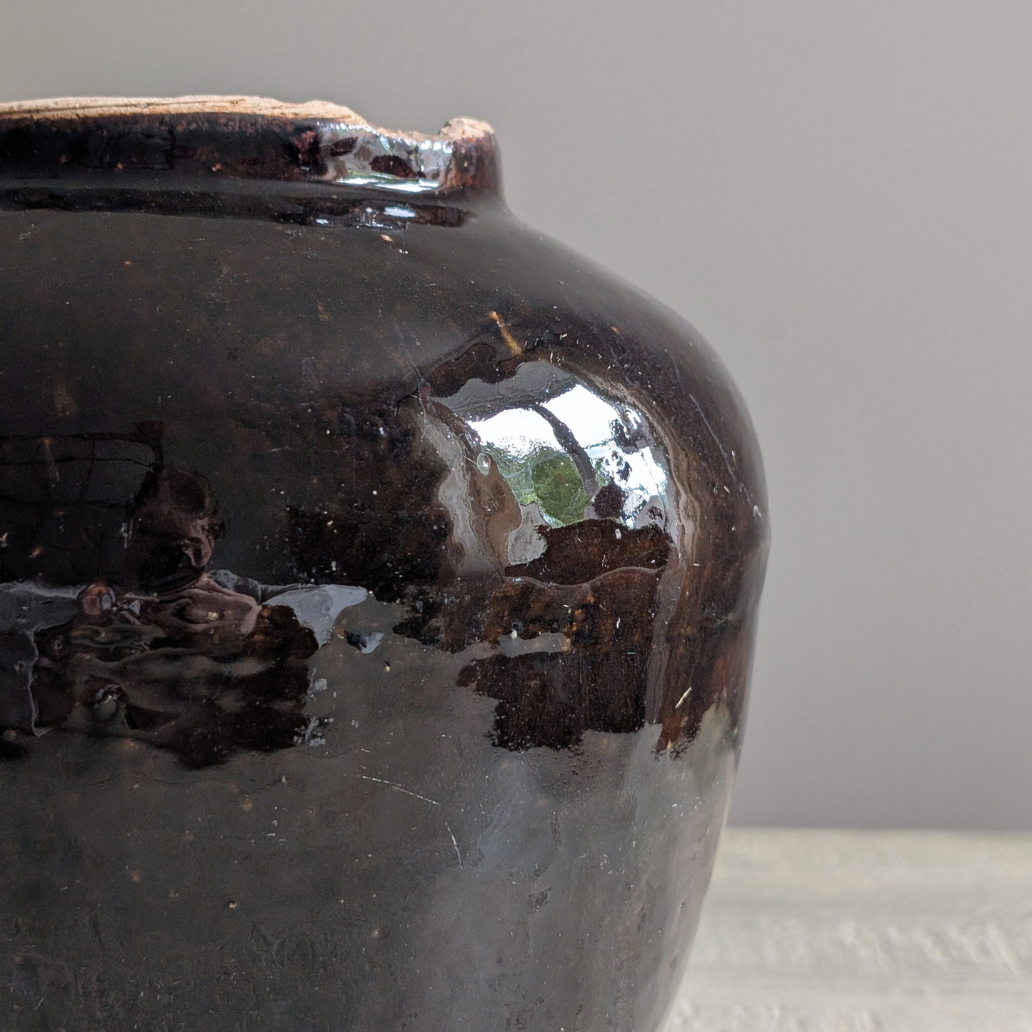 Large Black Chinese Pot
