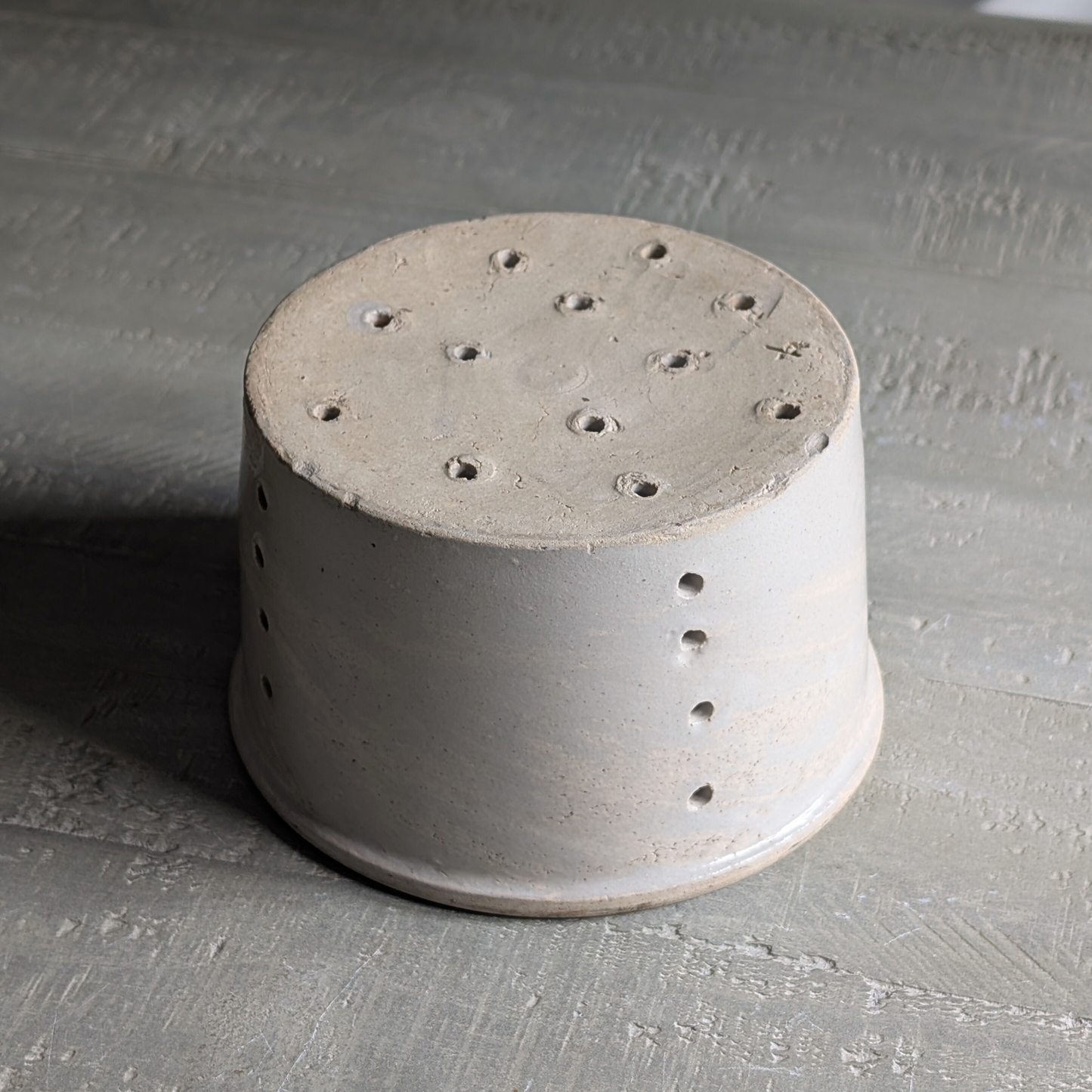 Large Off-White Cheese Strainer 1