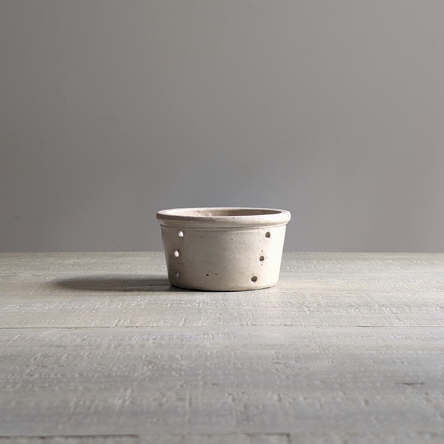 Large Off-White Cheese Strainer 2