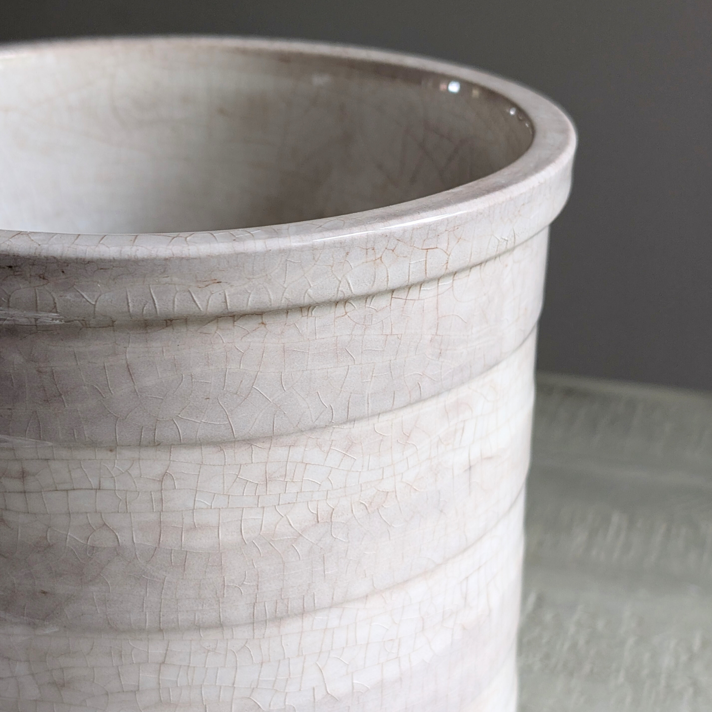 Large Striped Mottled Utensil Pot