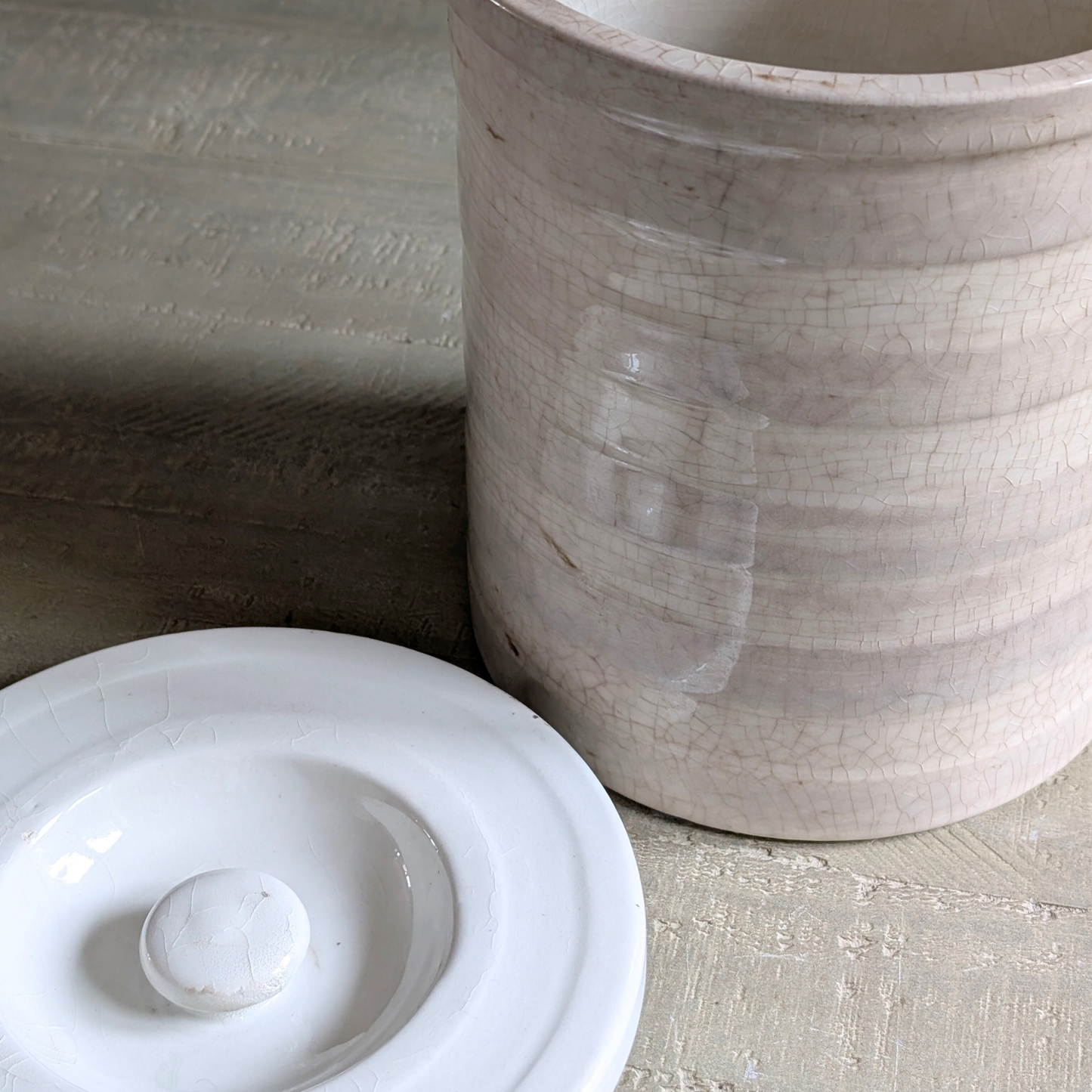 Large Striped Mottled Utensil Pot