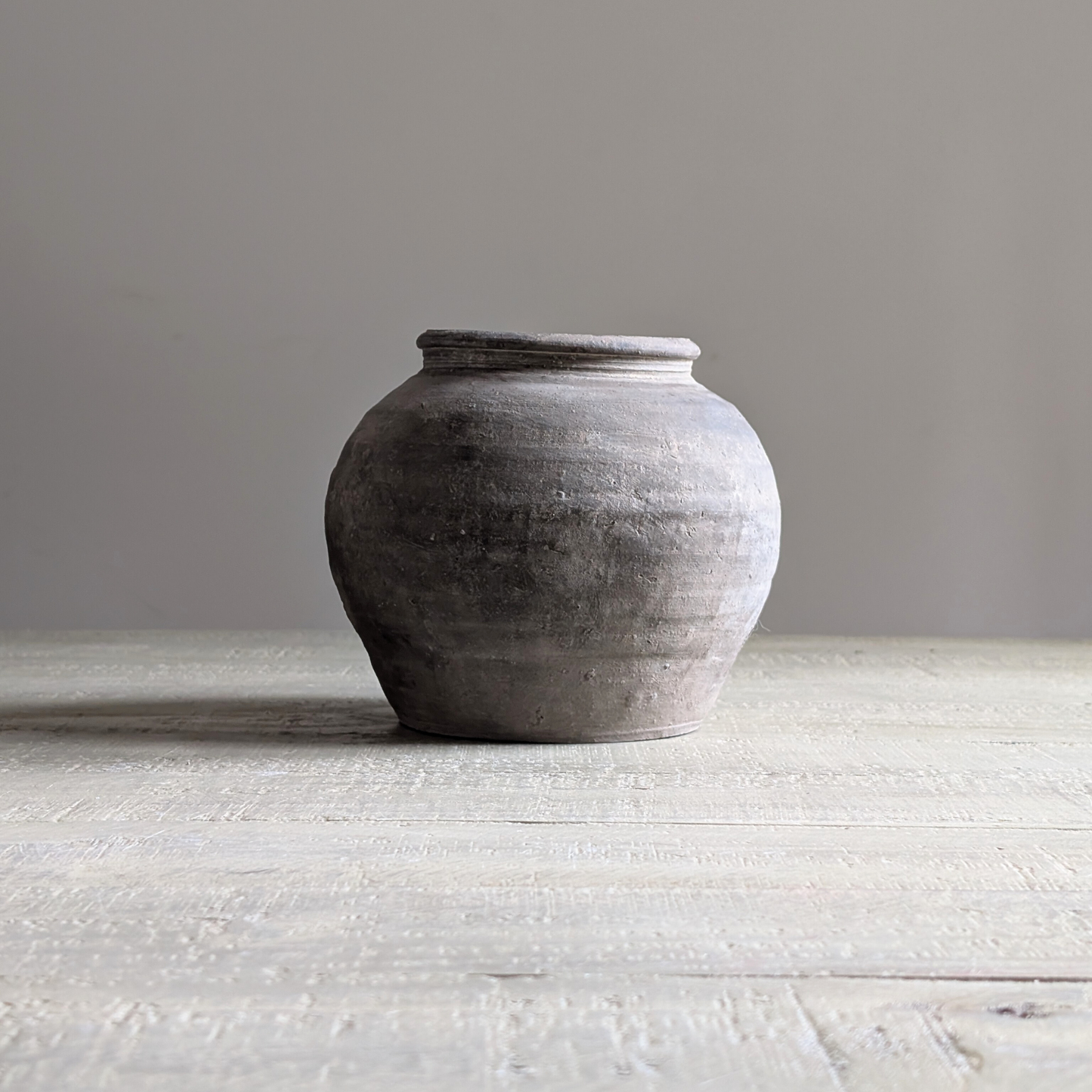 Small Grey Pot 1