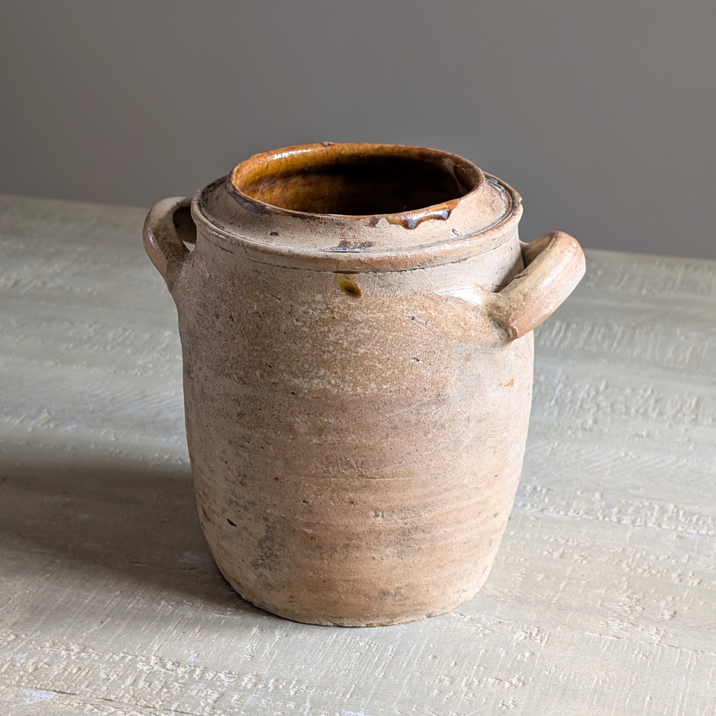 Small Neutral French Pot