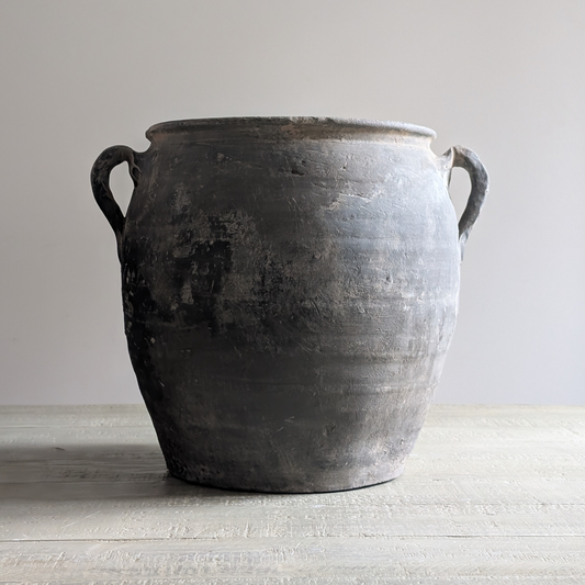 Large Grey Pot 1