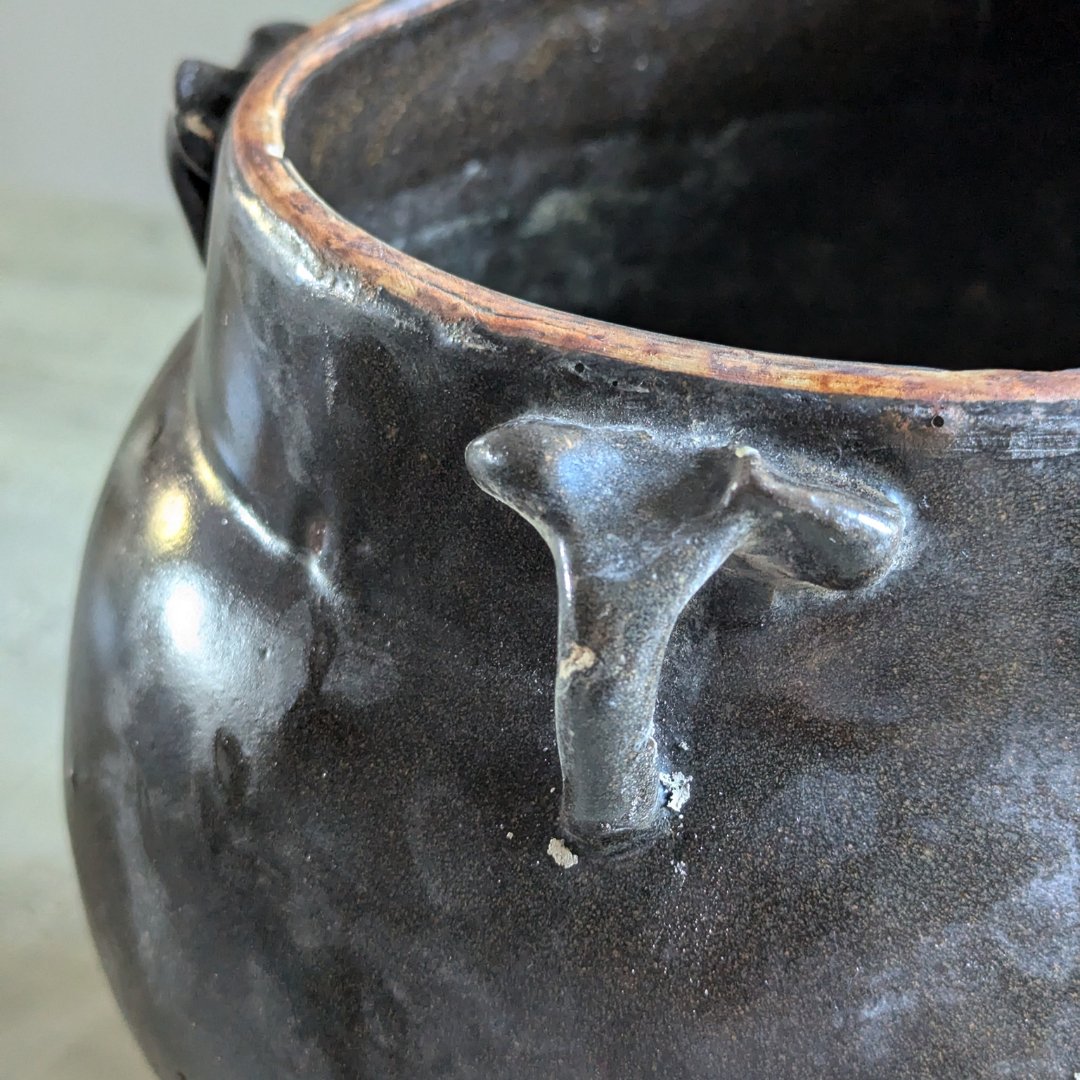 Chinese Black Glazed Pot - Maker Home